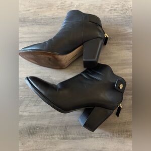 Louise et Cie Black Leather women’s Shoes